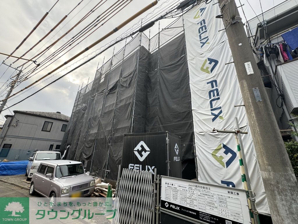 建物外観　駐車場