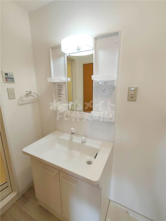 洗面設備　洗面所です