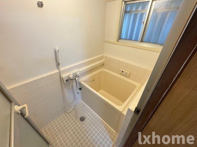 バス・シャワールーム　お風呂で日々の疲れを落としましょう