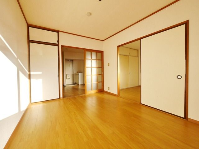 その他部屋・スペース　★フローリングの明るいお部屋★