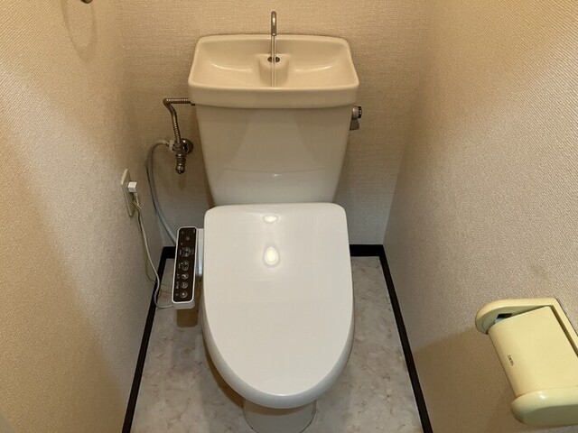 トイレ　トイレ