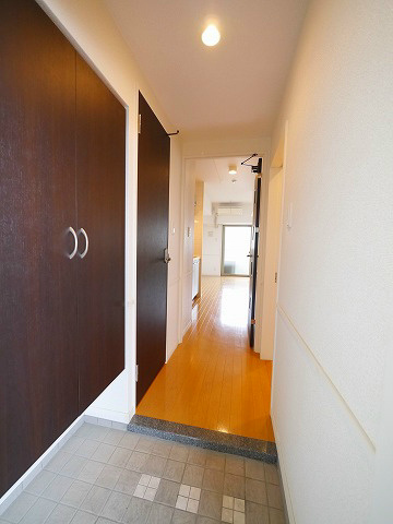 玄関　別部屋参考写真。