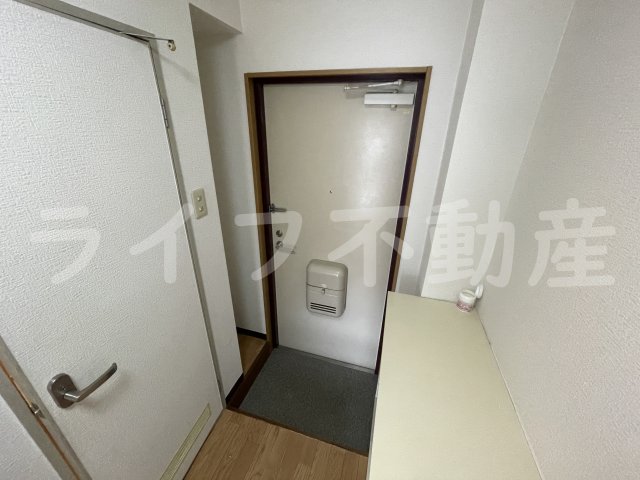 玄関　落ち着いた玄関です
