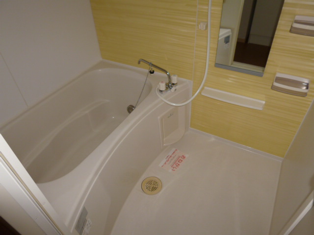 バス・シャワールーム　追い焚きバス