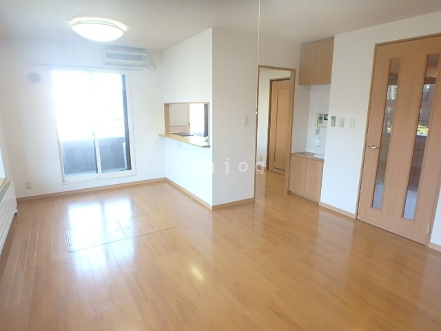 居室・リビング　同号室タイプ写真