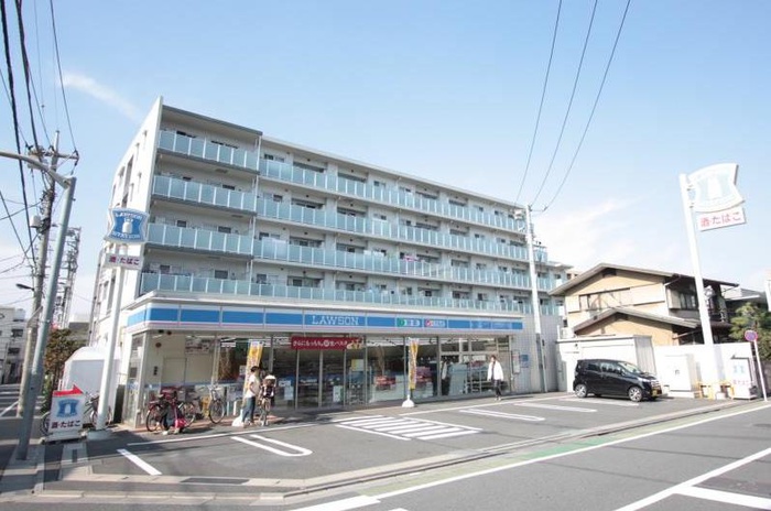 コンビニ　ローソン　板橋東坂下１丁目店（コンビニ）まで318m