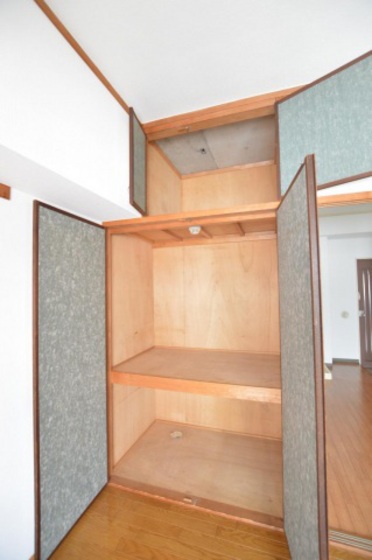 収納　※別号室の写真です。