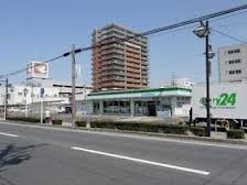 コンビニ　ファミリーマート（コンビニ）まで1000m