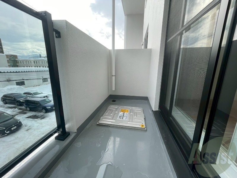 バルコニー　バルコニーです。洗濯物を干したり一息ついたりできますね！