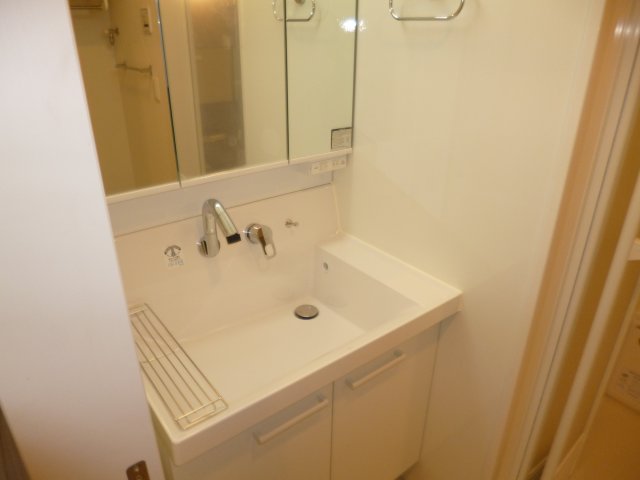 洗面設備　洗髪洗面化粧台