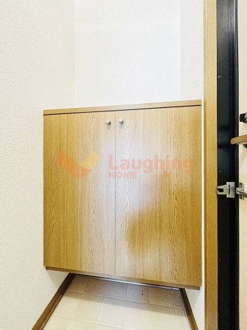 玄関　同タイプの玄関です