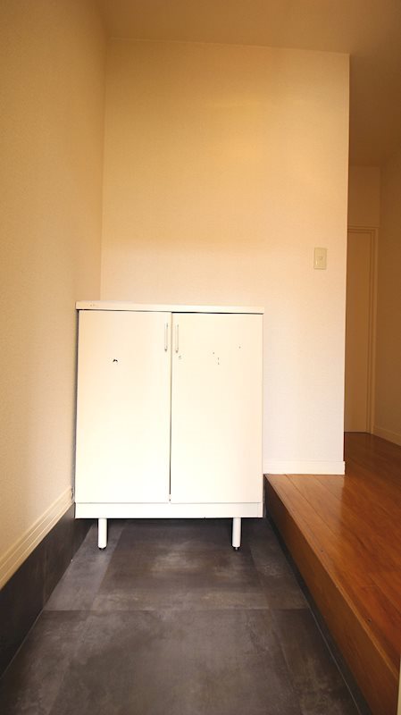 玄関　※他部屋参照