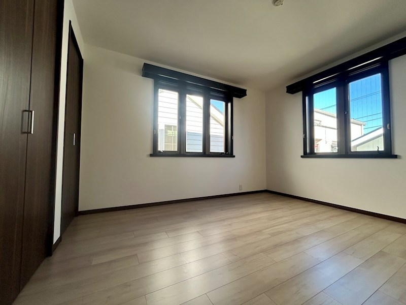 その他部屋・スペース　：　クローゼット付きの7.3帖