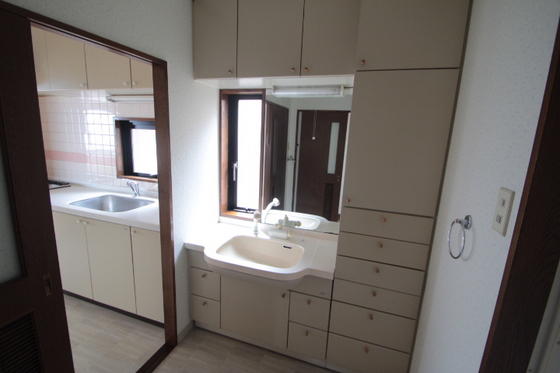 洗面設備　※別部屋の写真です