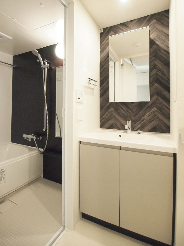 洗面設備　独立洗面台※同タイプ参考写真