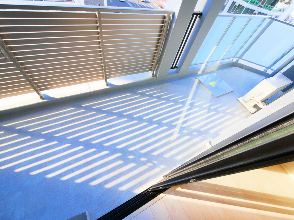 バルコニー　バルコニー