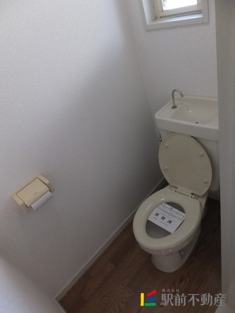 トイレ　清潔感のあるトイレです