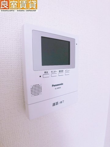 セキュリティ　モニター付きインターホン