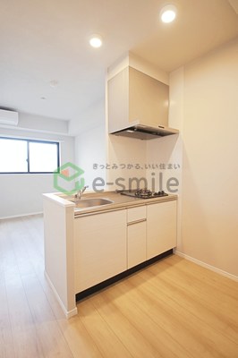 キッチン　コンパクトなキッチンで掃除もラクラク