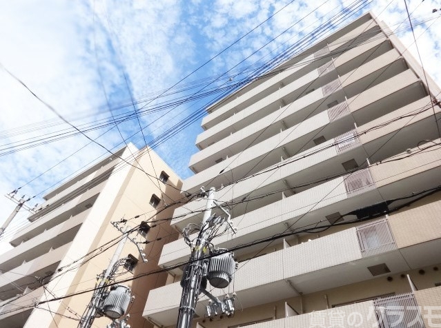 建物外観　２００７年築☆阪急各線より徒歩４分です！