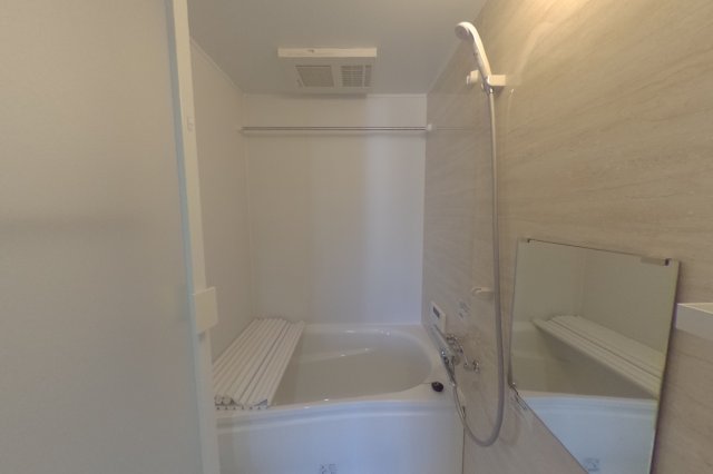 バス・シャワールーム　2021年1月撮影　現況が相違する場合は現況を優先致します。