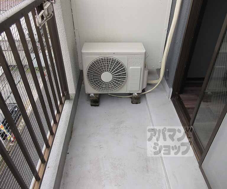 バルコニー　幅員の広いバルコニーです