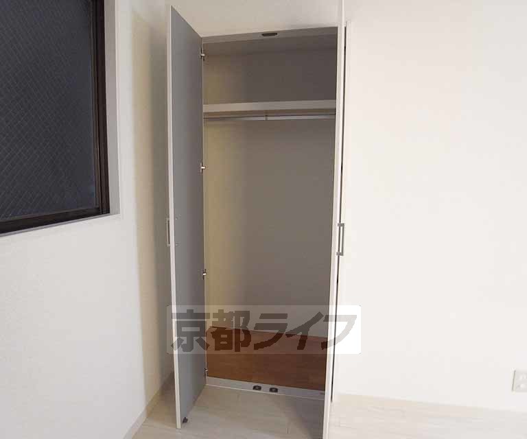 収納　ロングコートもＯＫ