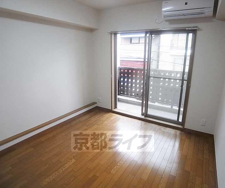 居室・リビング　明るい室内です。