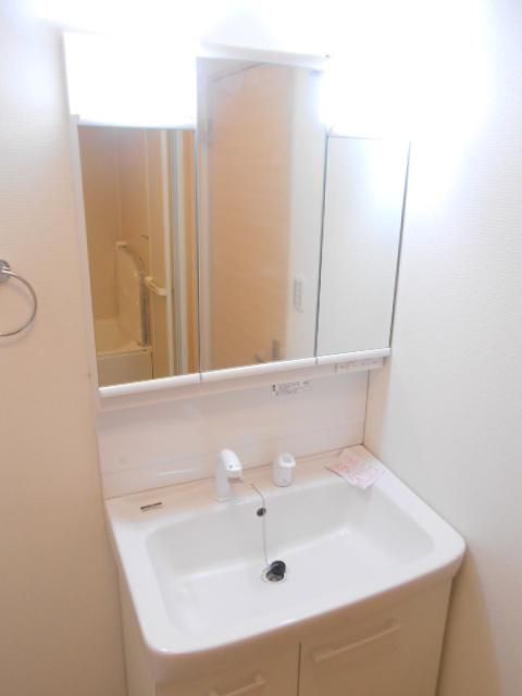 洗面設備　★★便利な洗面化粧台★★