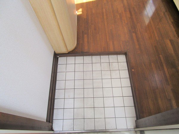 メーベルハイツの玄関写真