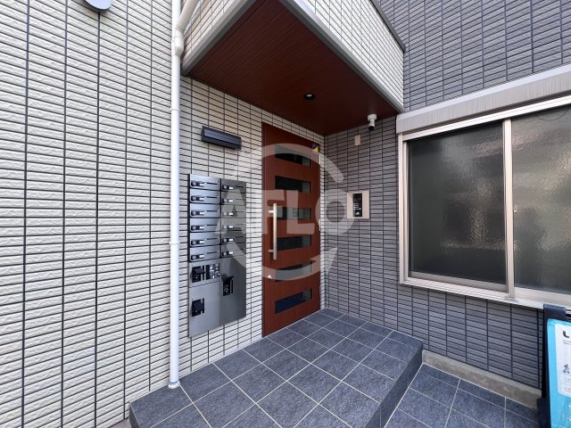 エントランス　TRICERA Court　エントランス