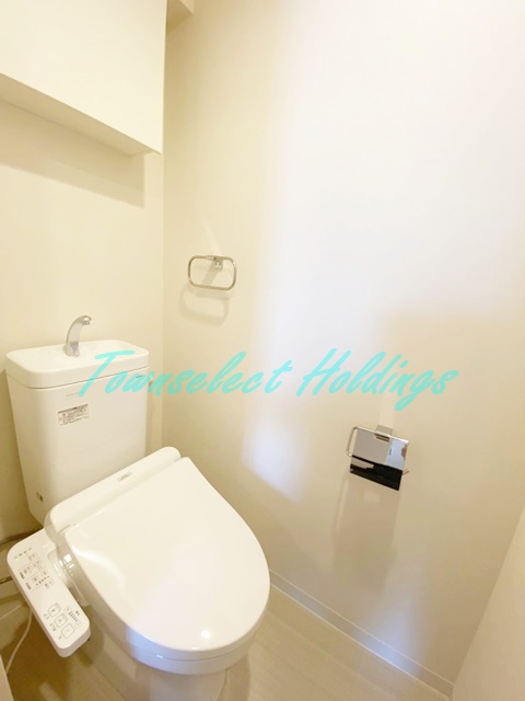 トイレ　温水洗浄便座機能付きトイレ♪