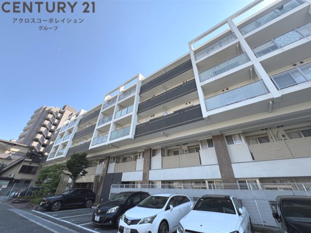 建物外観　オートロック、防犯カメラ付きで安心です！