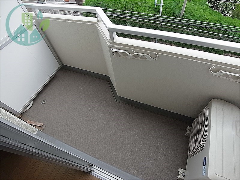 バルコニー　六甲澤山ヴィラ南棟（ネット無料、女子大生限定マンション）