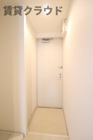 玄関　シューズボックス付きで靴もスッキリ収納！