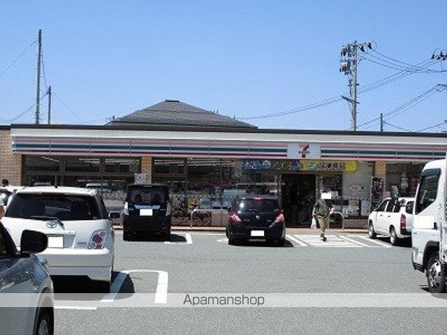 コンビニ　セブンイレブン（コンビニ）まで600m