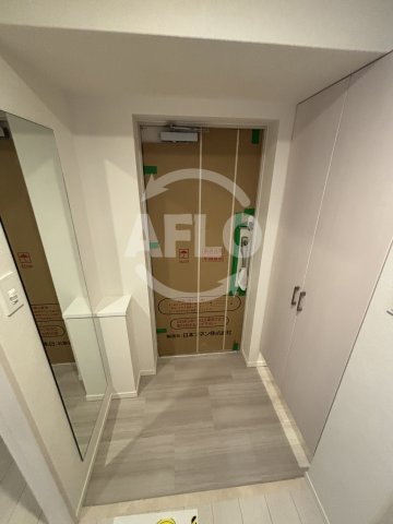 玄関　スプランディッド上本町WESTII　玄関