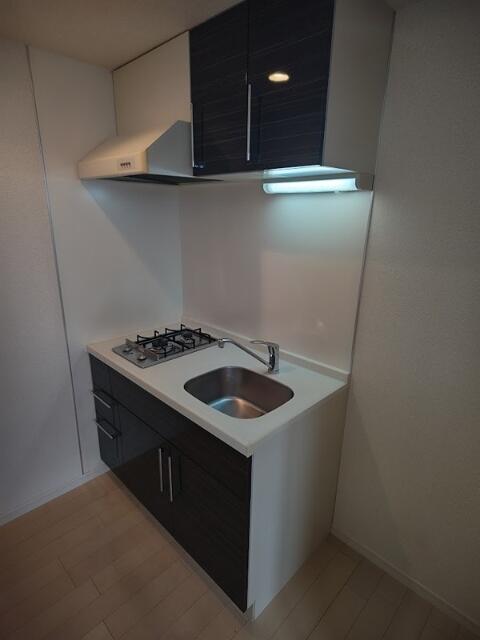 キッチン　※同物件別階数部屋