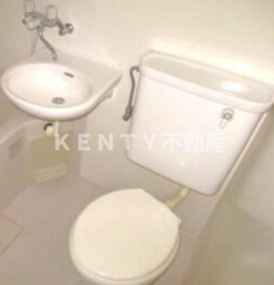 トイレ　清潔感のあるトイレです