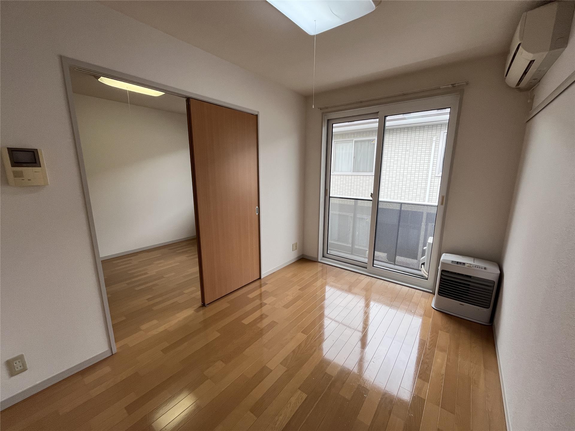 居室・リビング　洋室