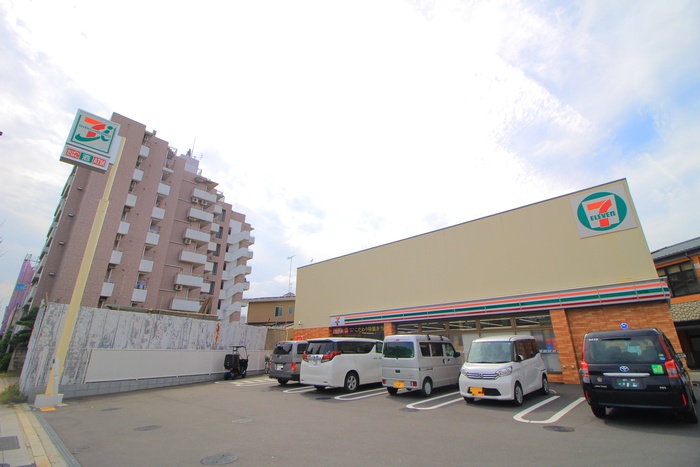 コンビニ　セブンイレブン　板橋川越街道店（コンビニ）まで357m