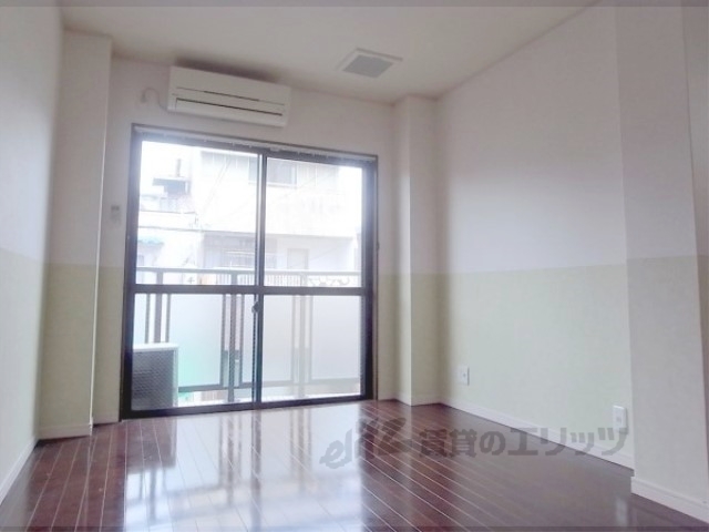 居室・リビング　居室