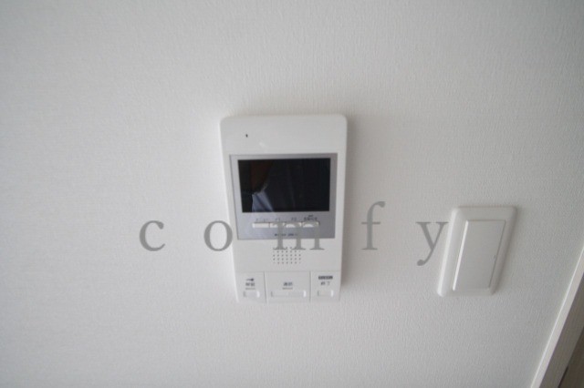 セキュリティ　モニター付きインターホン