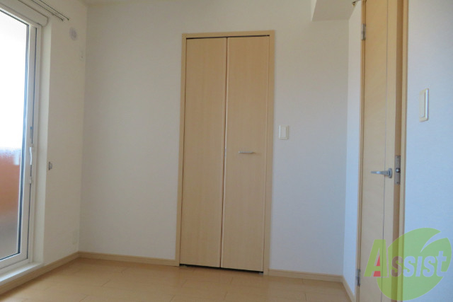 収納　収納スペースはコチラ。中が気になりますね～。