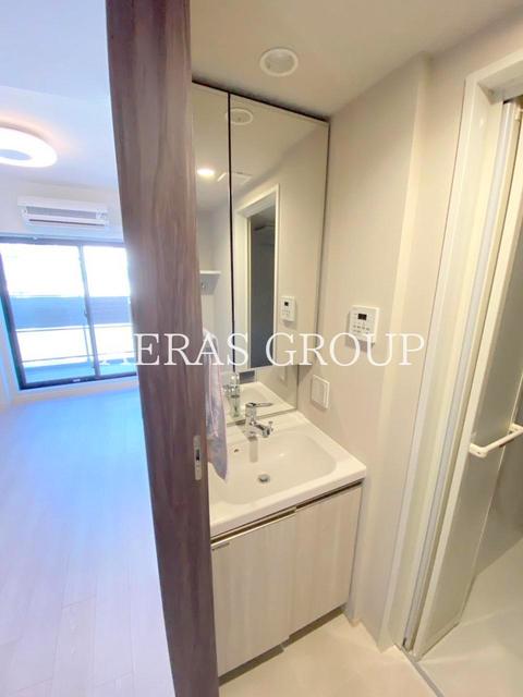 洗面設備　（反転同間取）