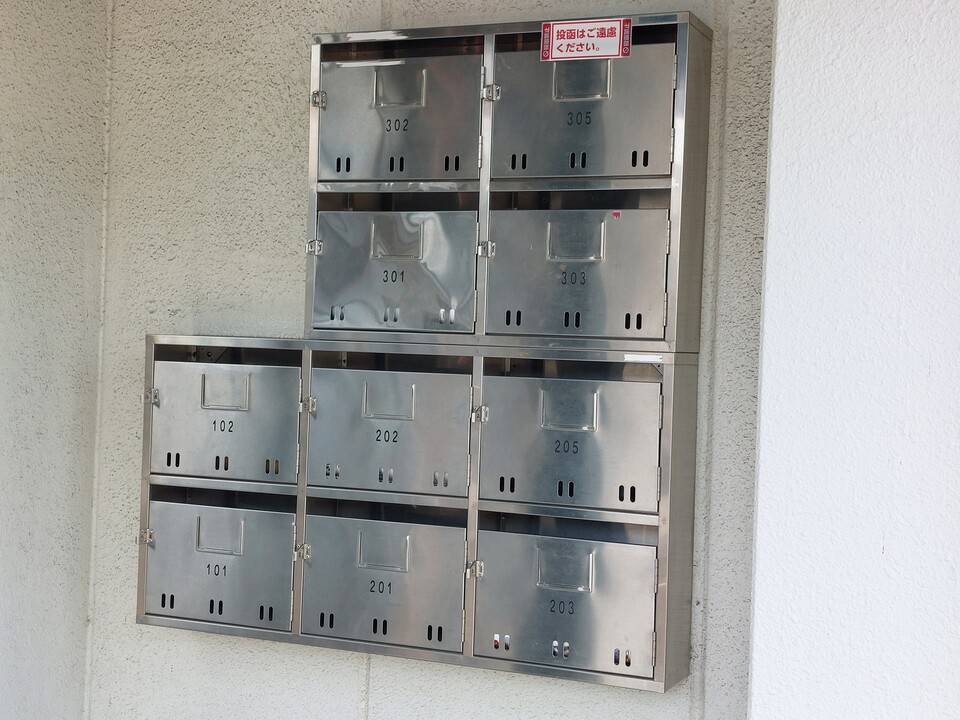 エントランス　メールBOX