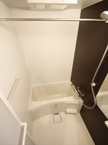 バス・シャワールーム　浴室乾燥機付のUB