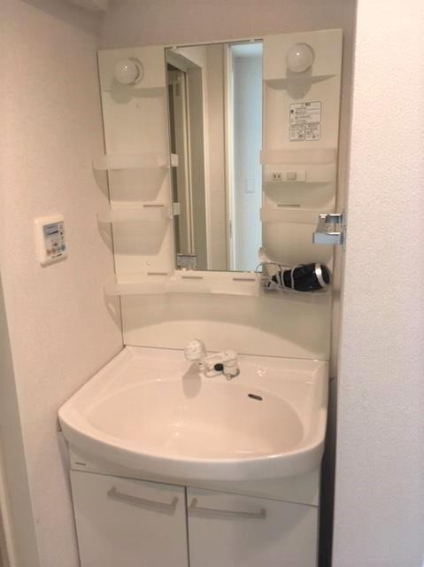 洗面設備　同シリーズ物件のモデルルームになります※現況優先