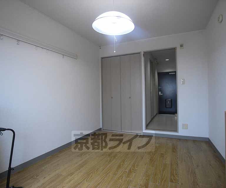 居室・リビング　きれいなお部屋です。