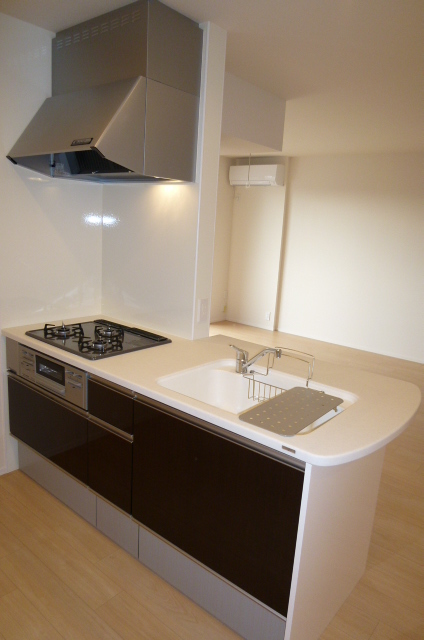 キッチン　★ガス３口グリル付きシステムキッチン★